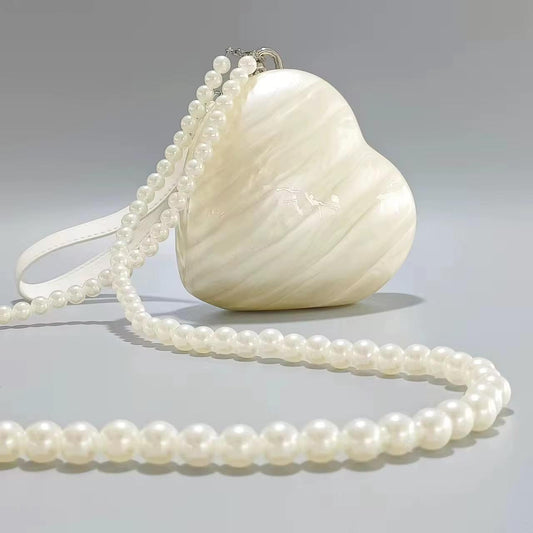 Pearl Heart Clutch – Timeless Elegance Clutch